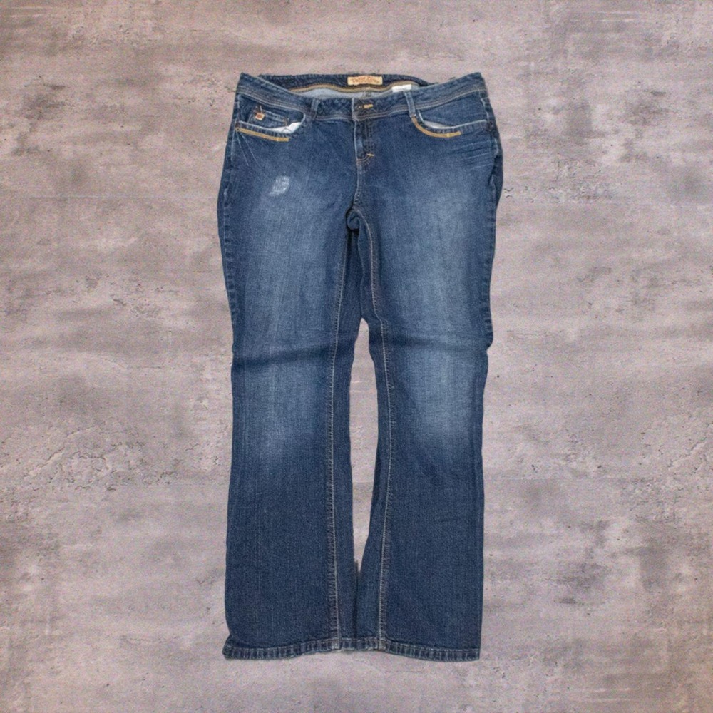 Vintage VTG 1990's Pairs Blues Midwash Baggy Flared Curvy Denim Jeans Pant's